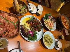 -老滇山寨•云南特色菜•地方菜•民族风情歌舞表演(金碧店)