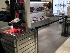 -Saint Laurent(海怡工贸店)