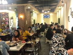 大堂-水碾河刘老大串串香(水碾河路店)