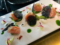 挪威三文鱼配法葱酱汁-AZUL by FUEL蓝色·法式酒馆(琶醍店)