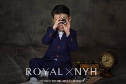 点击看大图 -挪娅婚纱摄影皇家会所