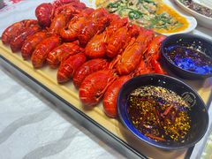 -肥肥虾庄·金牌油焖大虾(首义路店)