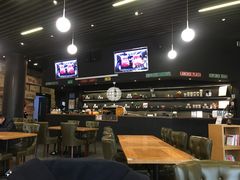大堂-汽车博物馆主题餐厅