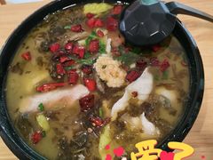 酸菜鱼米线-常鲜德乐购迎桂馒头店(麻巷公寓店)