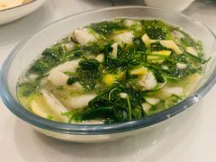 荠菜溜黄鱼-小实惠嘉(威海路店)