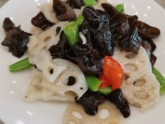 -汗腾格里·风味餐厅(新疆驻京办店)