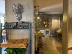 -HIGH FIVE哈福手工汉堡(桂林路店)