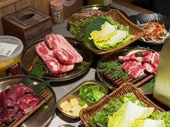 -草家酱蟹炭火烤肉店(珲春南路一店)