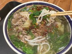 -云阿蛮云南生烫牛肉米线(奉贤路店)