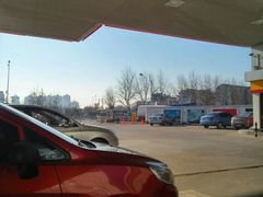 -壳牌华苑加油站