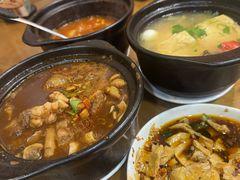 -三鞭一花·独一处·元英砂锅(海光寺店)