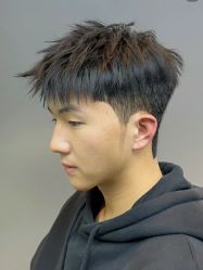 -海文先生国潮烫染男士理发馆