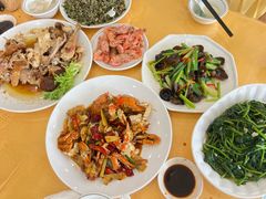 -鹏城人家海鲜酒家·23年老字号(较场尾店)