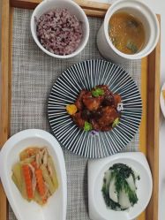 -瑞婴丽月子中心(虹桥店)