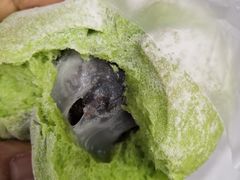 -顶东面包花园·生日蛋糕(世博店)