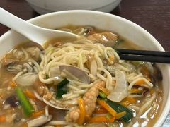 -亚忠小吃店(曾厝垵店)