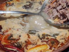 -洱火云南酸菜牛肉火锅(石景山当代商城店)