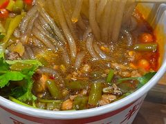 -郎吞虎咽酸辣粉(第一桥店)