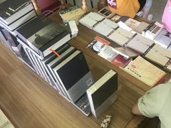 -新华书店(新街口旗舰店)