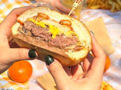 -LESCEDARS Brasserie Bistro香柏树