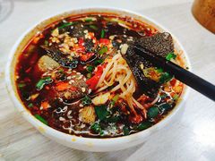 冒毛肚-蜀串香牛杂火锅串串