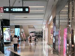-上海来福士广场