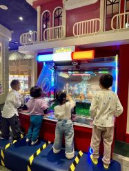 -奈尔宝·儿童乐园·亲子餐厅(华采天地店)