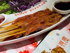 -威记烧嘢·南宁烧烤·超级生牛(绿地店)