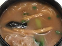 -臻享私人定制餐厅(黎明西路店)