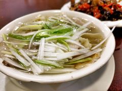 罩火烧-金卯白肉罩火烧