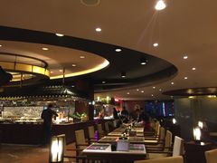 自助取餐区-广州中心皇冠假日酒店-环市食坊·海鲜自助餐厅
