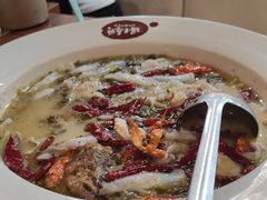 -鱼亨小鲜酸菜鱼(大信店)