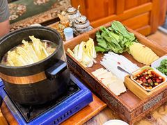 墨脱羊排石锅-宗巴雍姆藏餐府