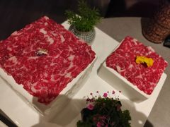 -左庭右院鲜牛肉火锅黑金店(陆家嘴中心店)