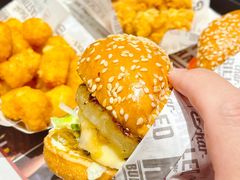 -The Habit Burger Grill 哈比特汉堡(爱琴海店)