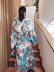 -宥莉·ULLY 痘敏肌•科技皮肤管理中心