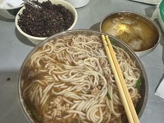 -正宗杨记普洱酸醋米线(总店)