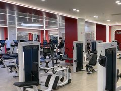 -英派斯健身旗舰店(海信国际中心馆)
