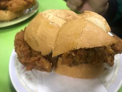 猪扒包-胜利茶餐室