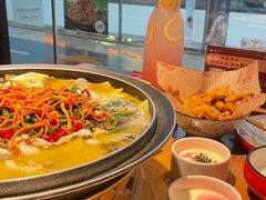 -山城外·非遗酸菜鱼(蜀都万达店)