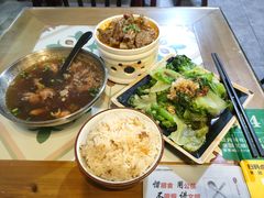 -阿灶卤煮老店·姜母鸭(五店市总店)