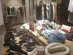 -URBAN REVIVO(北京斯普瑞斯奥特莱斯店)
