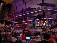 -爱啤精酿·民谣酒馆(滨江店)