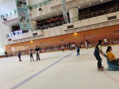-冰纷万象滑冰场(二七万象城店)