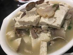 -聚汇三少·龙虾·中餐厅(莫邪路新天地店)
