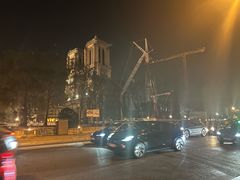 -巴黎圣母院