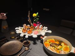-蟹犇前•帝王蟹雪蟹(陆家嘴店)