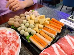 丸子拼盘-路边边地标烧烤·川菜·小龙虾·音乐酒馆(良乡长虹店)