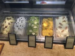 雪糕-大中华希尔顿酒店-念自助餐·嗨啤·小龙虾