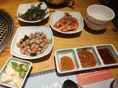 -唯成•韩国炭火烤肉 유성고기